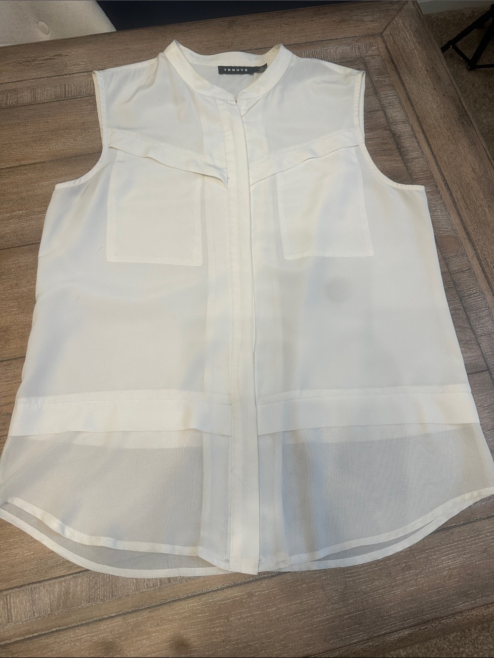 Trouce White Sleeveless Sheer-Hem Blouse with zipper